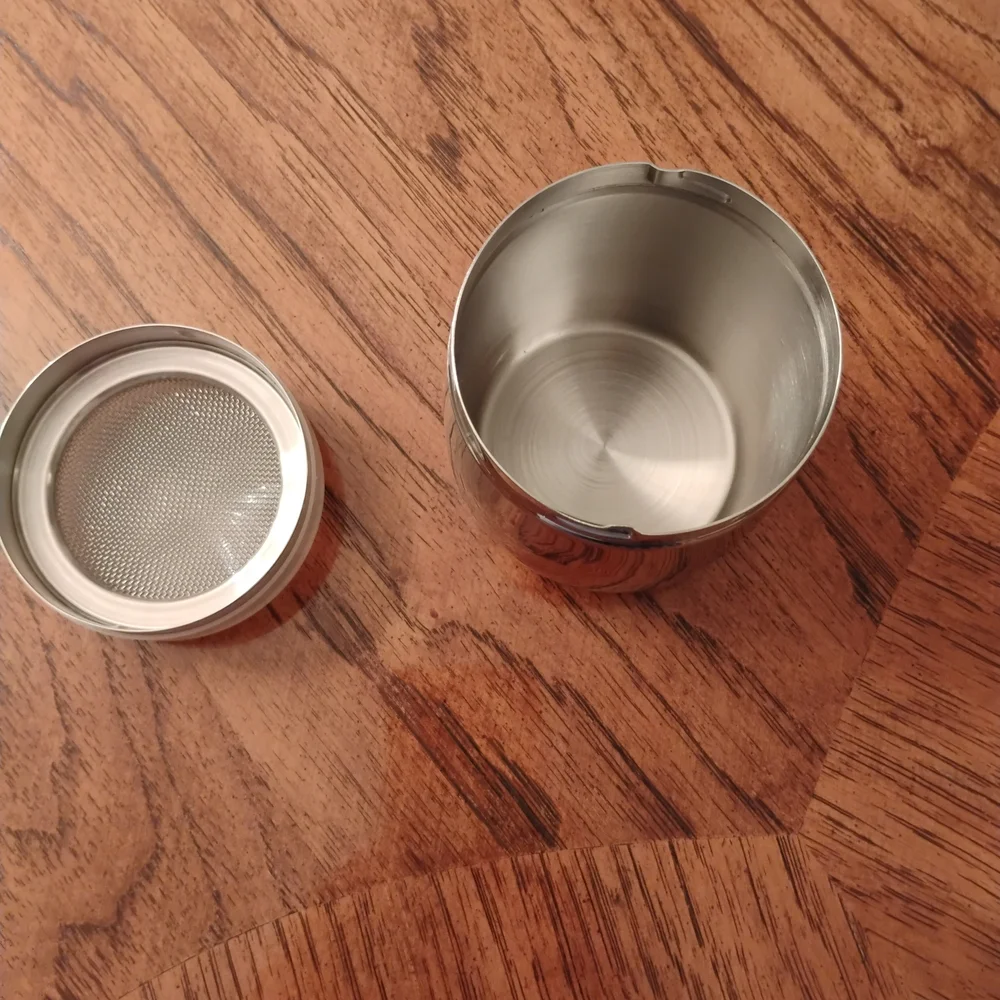Williams Sonoma Silver Shaker with Lid
